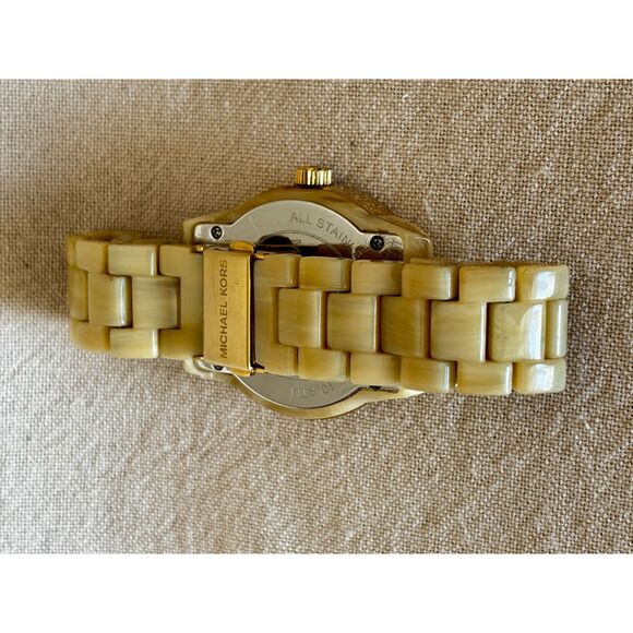 Michael Kors Ritz Quartz MK-5039 Resin Day Date women's watch - Picture 6 of 7